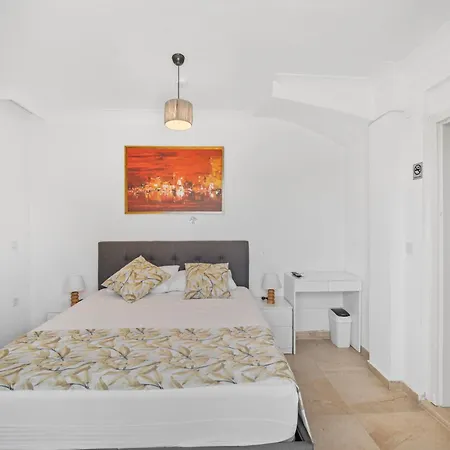 Oda ve Kahvaltı Bal Butik